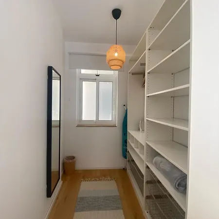 With Side Seaviews Apartment *